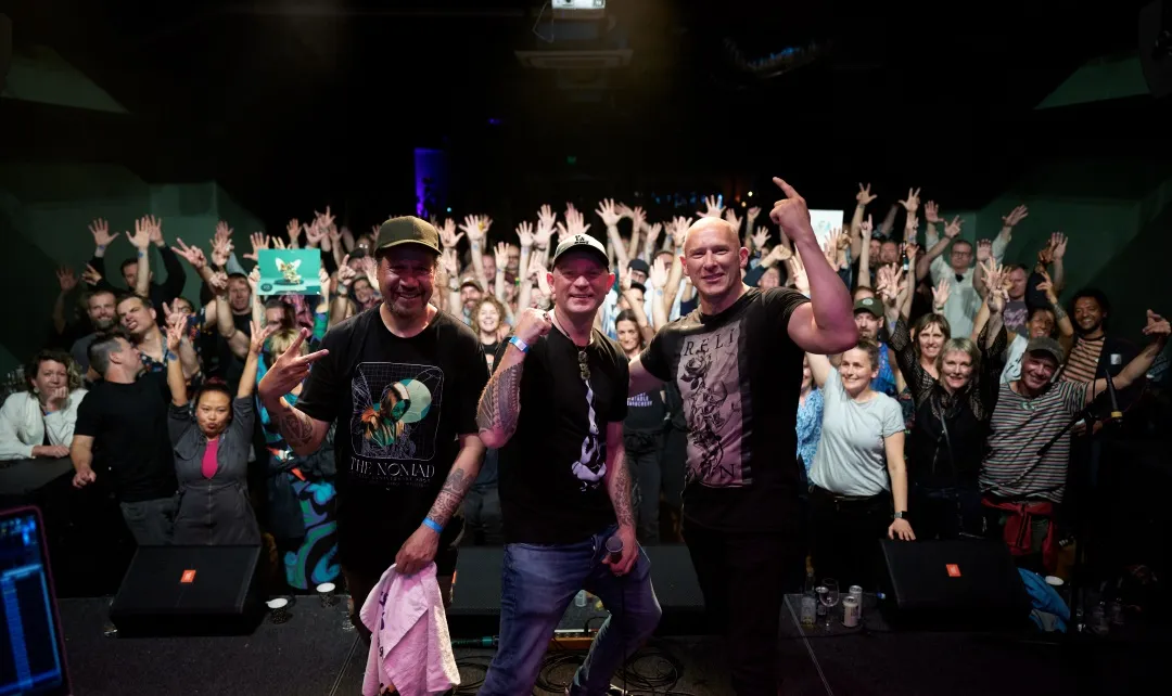 The Nomad on stage